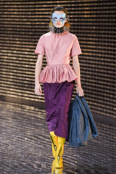 Look 22